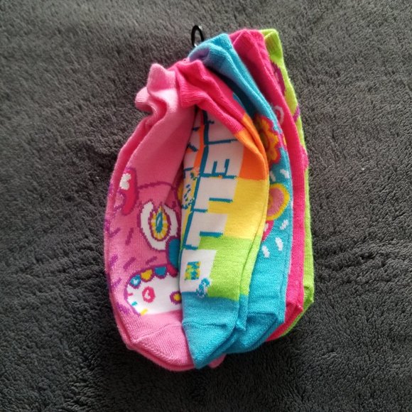 Hello Kitty 5 pack no show socks - Picture 7 of 9